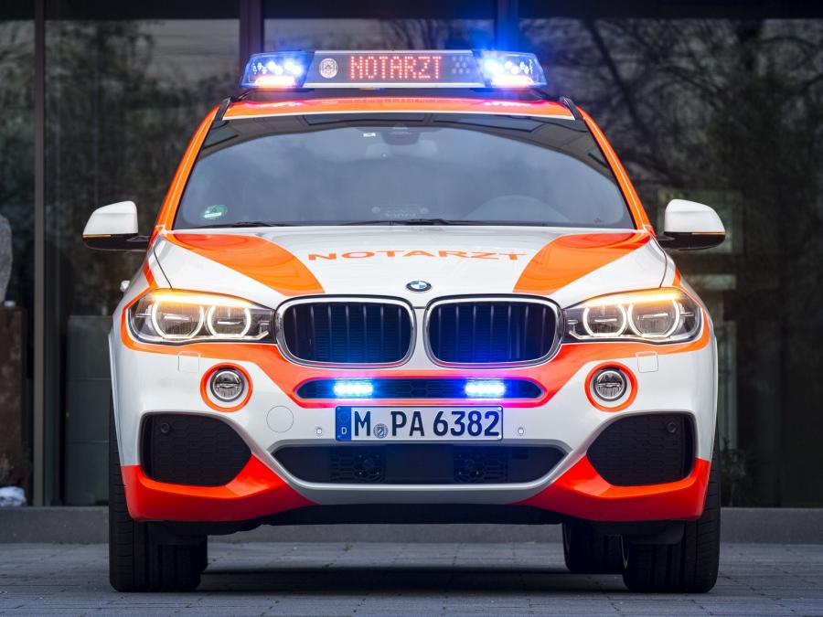  BMW X5 xDrive3.0d Notarzt 2014 года  (фото 4 из 7)